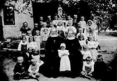 Fotogaléria Historické fotografie z Materskej školy (opatrovne) (6) Historické fotografie z Materskej školy (opatrovne)